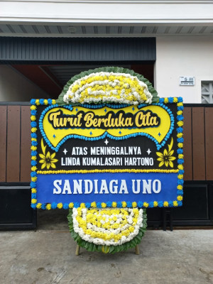 Papan Bunga Duka di Maitara Tengah
